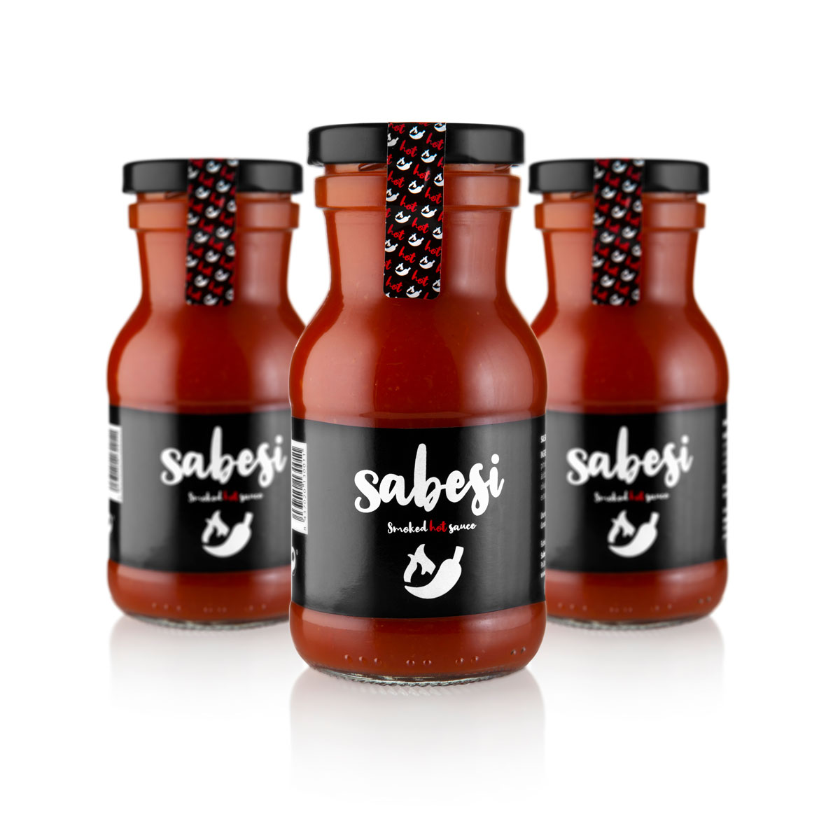 Tres botellas de Sabesi Smoked Hot Sauce